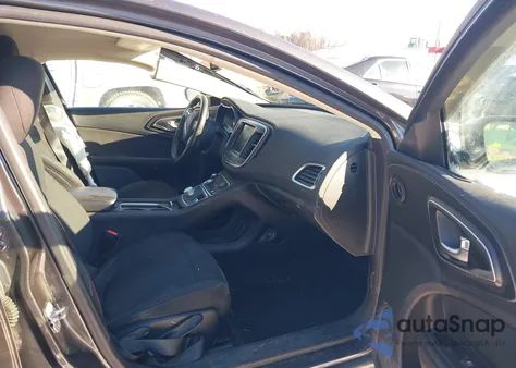 2015 Chrysler 200 Limited z USA, uszkodzony, nr VIN 1C3CCCAB2FN751879